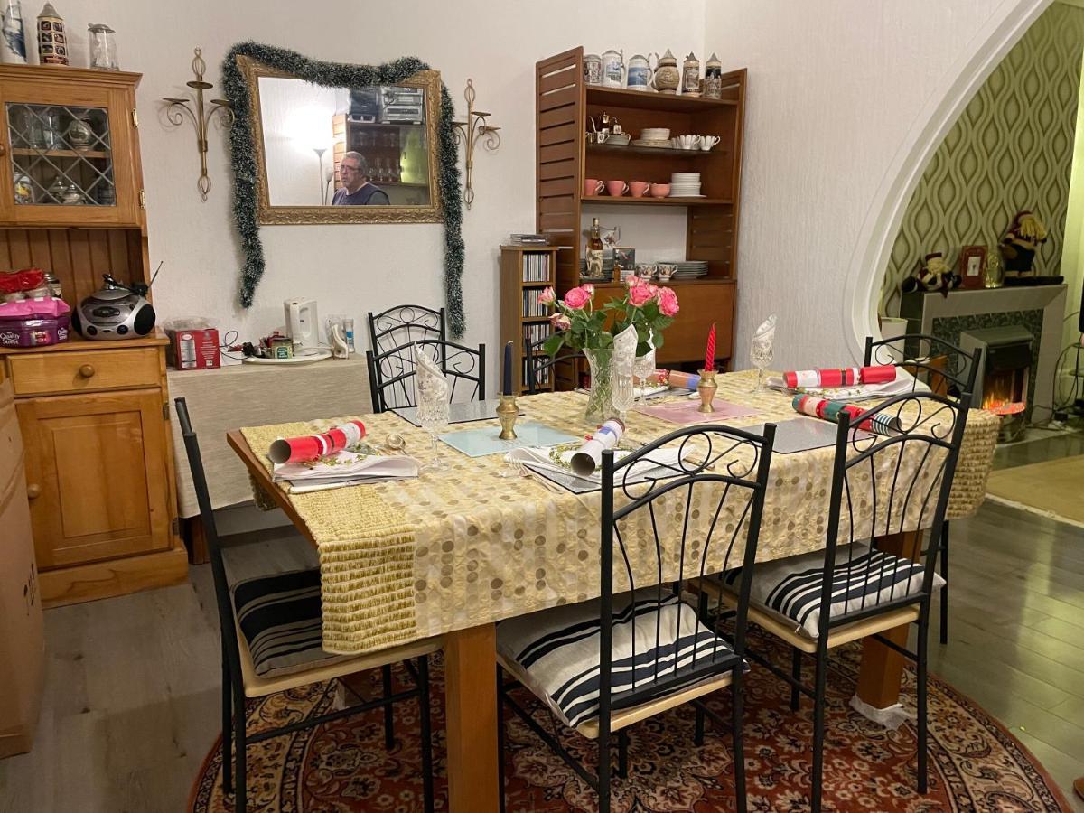 Renovated 4-Bed Home - Sleeps 9 - Parking - Spa Blackpool Exteriér fotografie